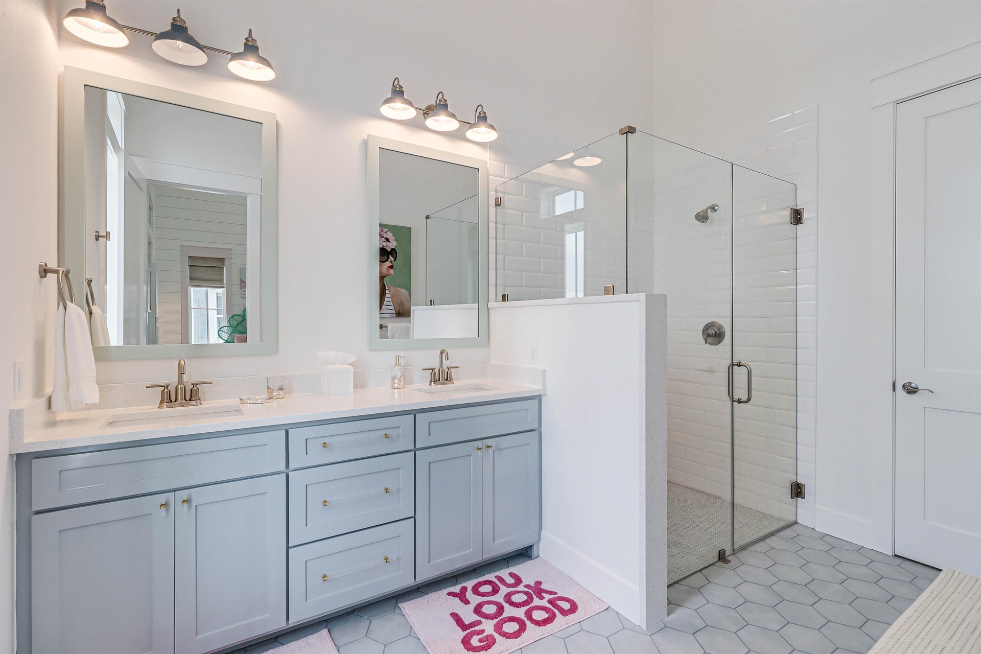 Primary King Bathroom, 2nd Floor