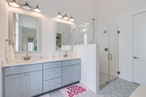 Primary King Bathroom, 2nd Floor