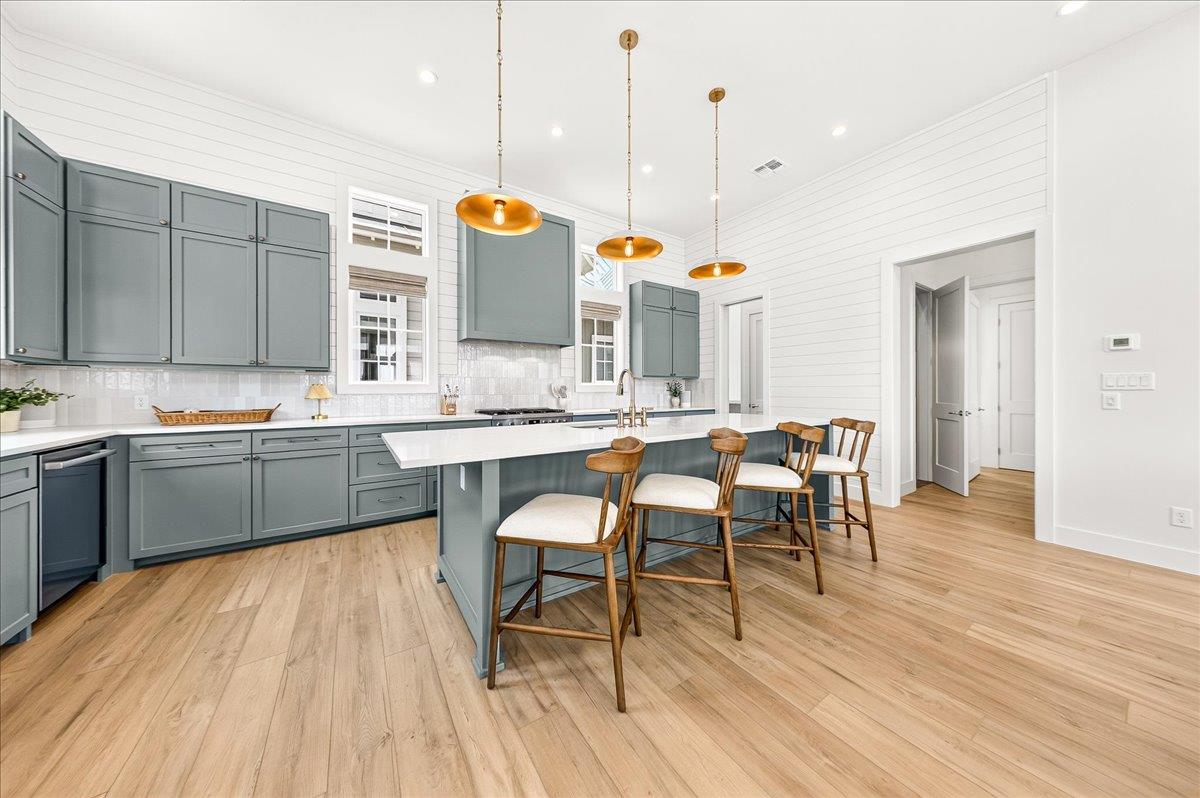 Kitchen, 2nd Floor