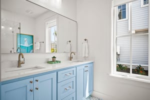 Bunk Bathroom, 1st Floor