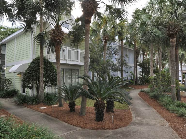 Nantucket Rainbow Cottages 15A 11