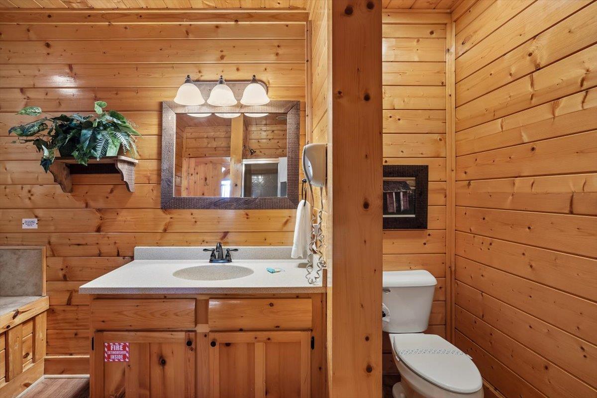 27Primary Bath