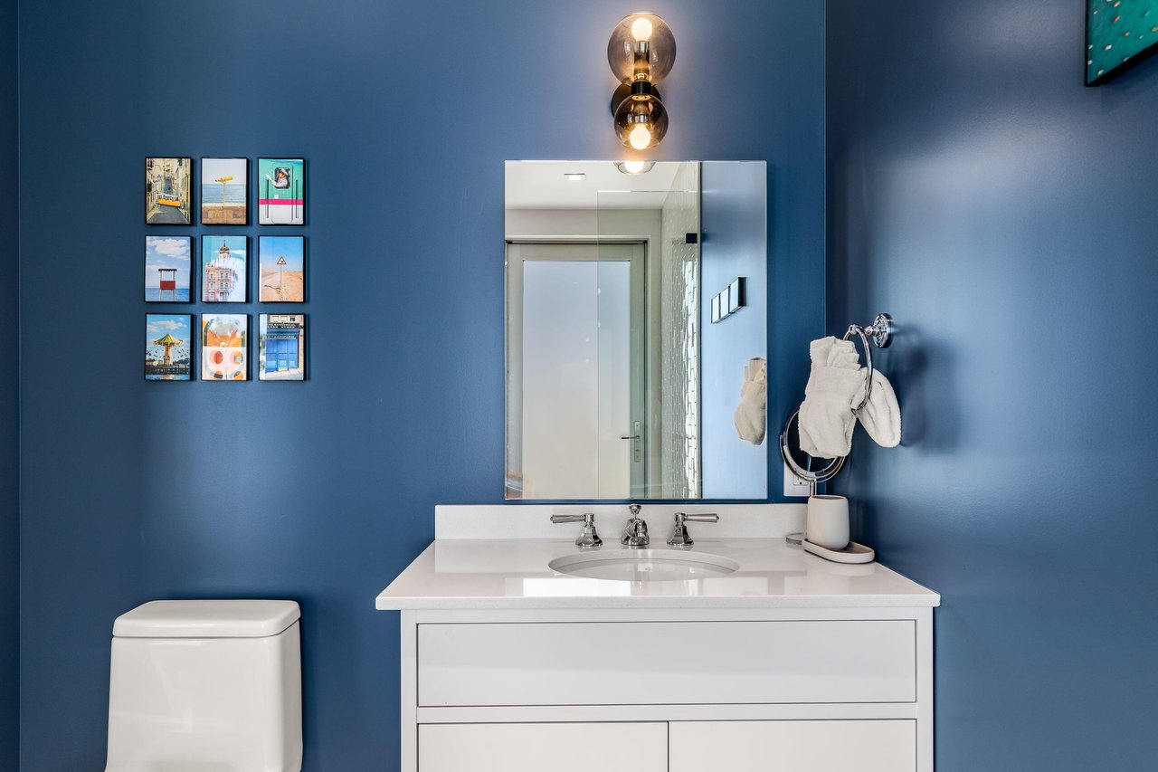 Guest Suite Connected Bath