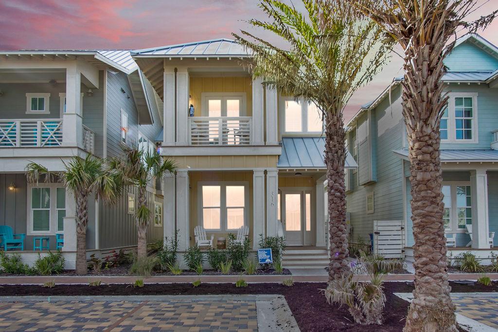 Castaway Cove, Evening View