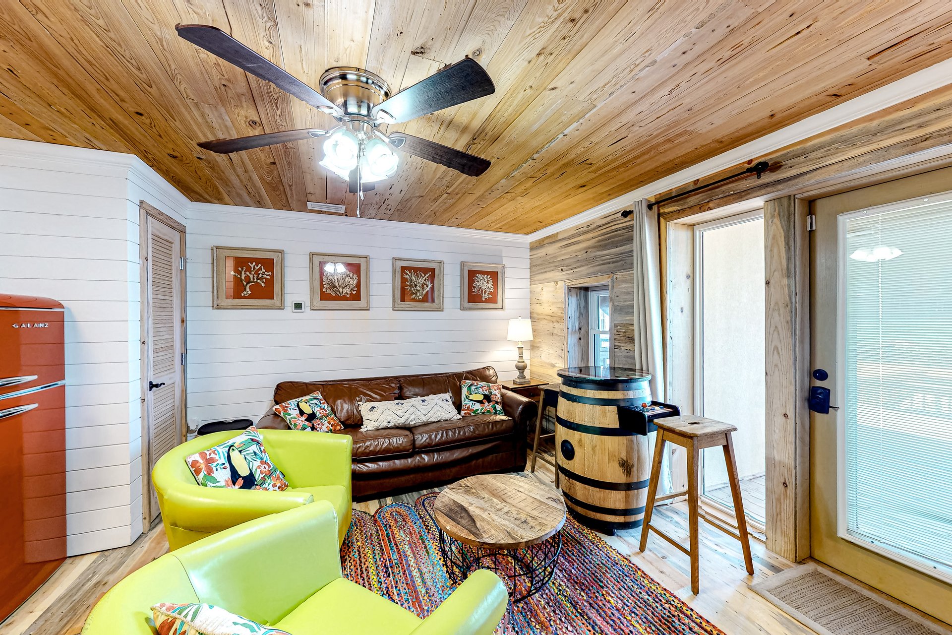 Costa Del Sol A7 Livin it Up 27