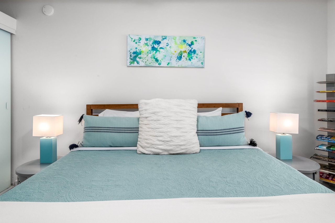 Guest bedroom