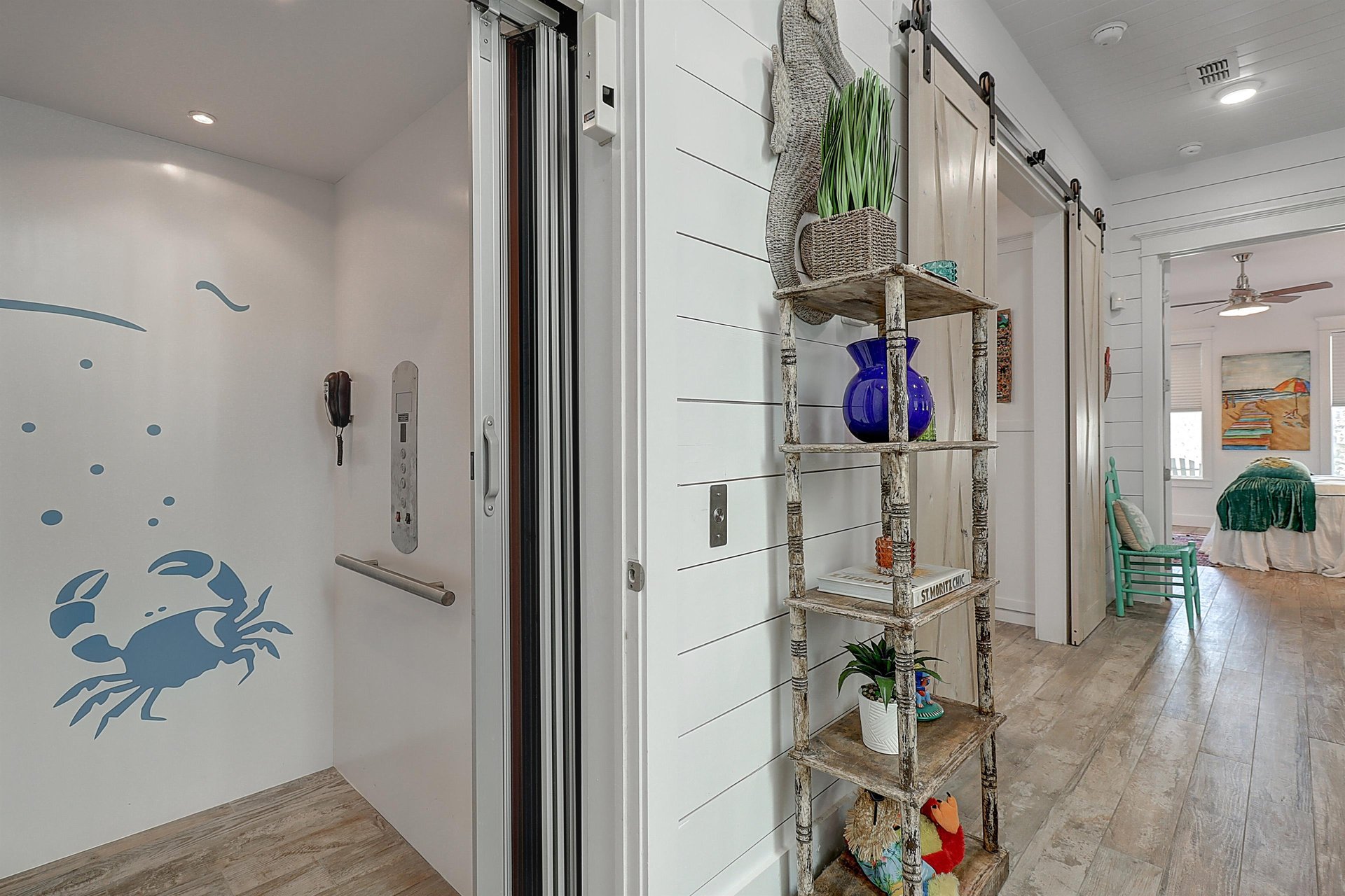 Elevator to Three Floors