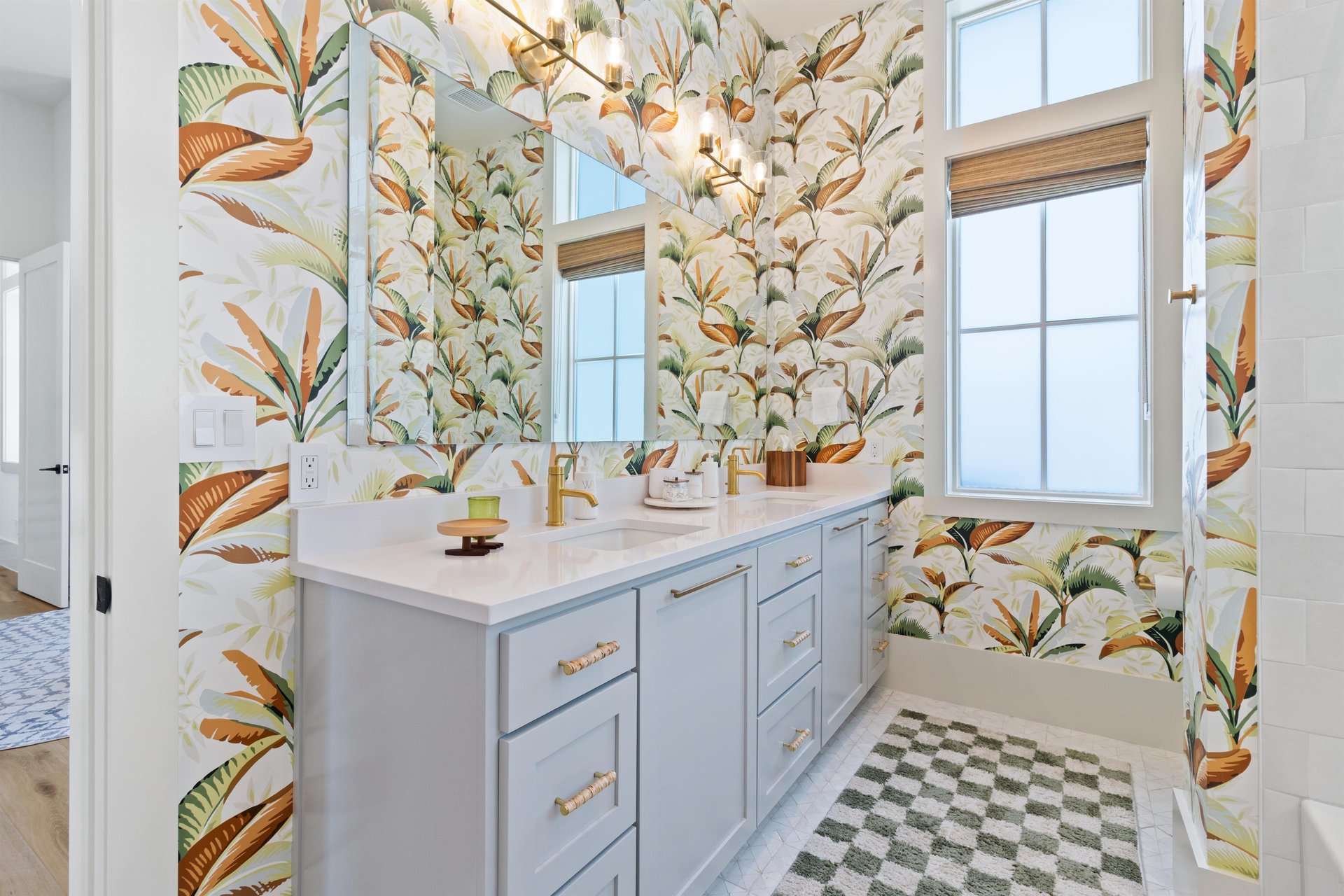 Twin Bunk Bathroom, 2nd Floor