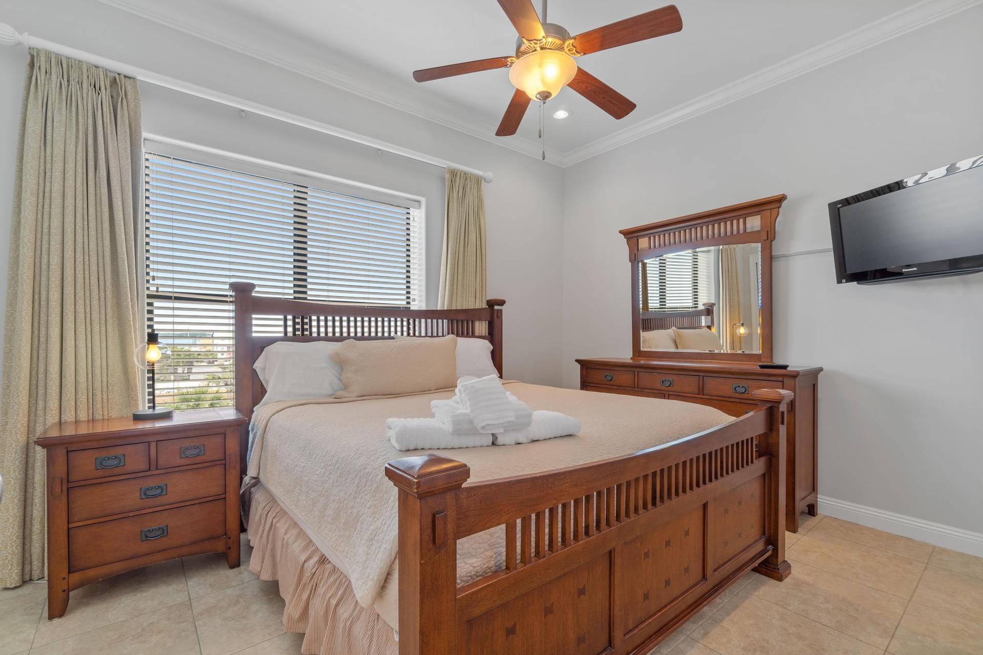 3rd Floor Guest Bedroom King