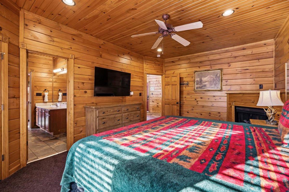 Main Level King Bedroom
