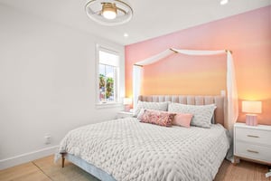 1st King Bedroom, 1st Floor