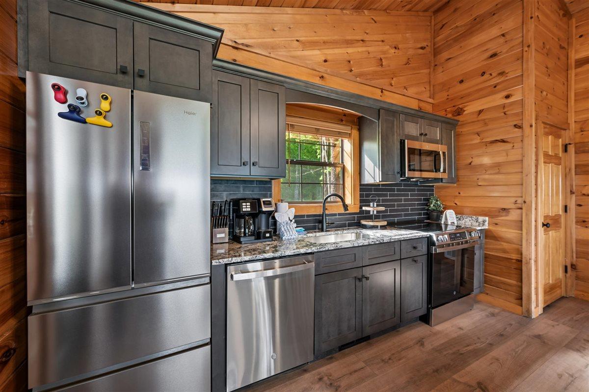 07Kitchen