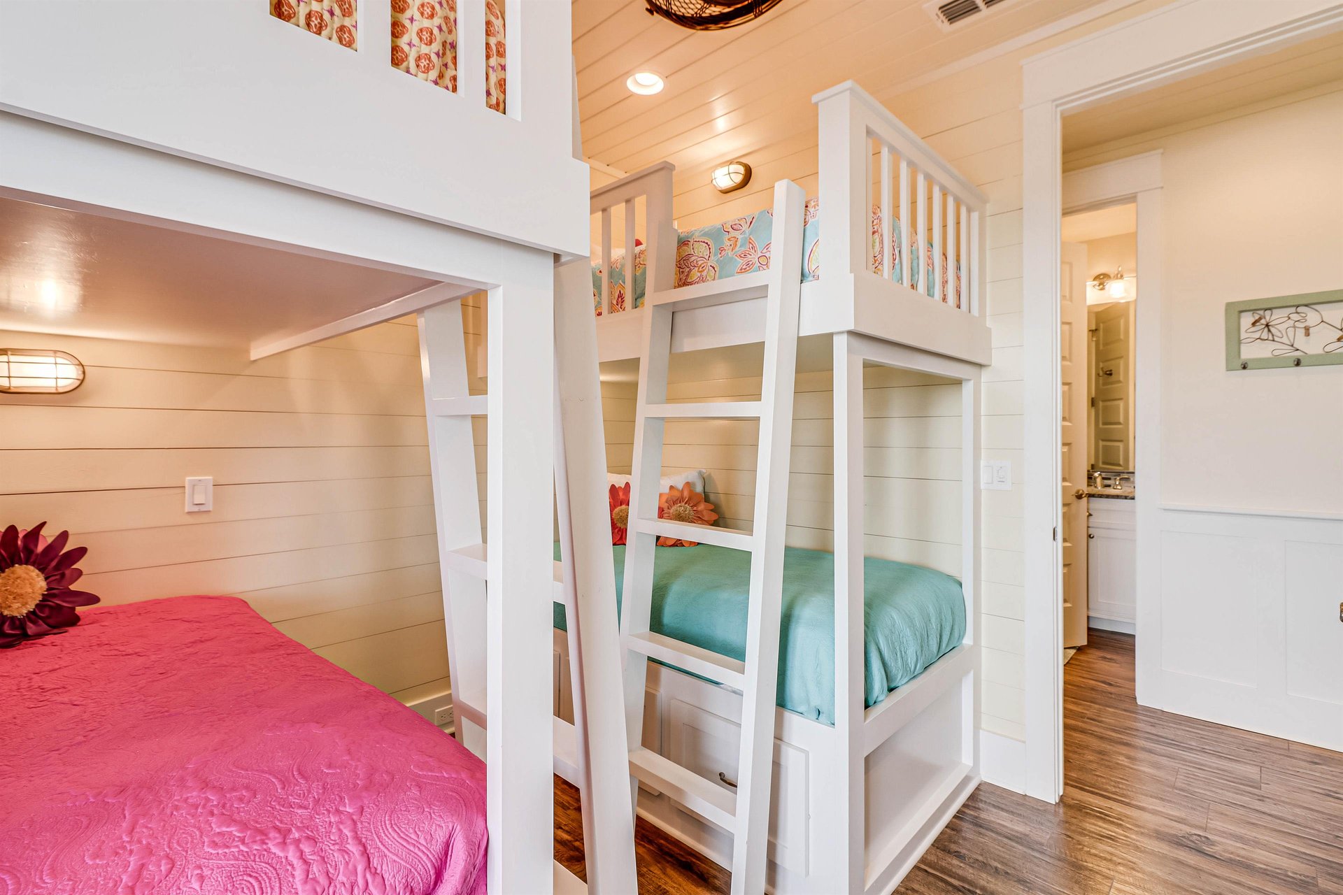 Bunk Room, 1st Floor