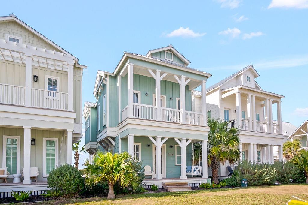 Back of House, Exterior