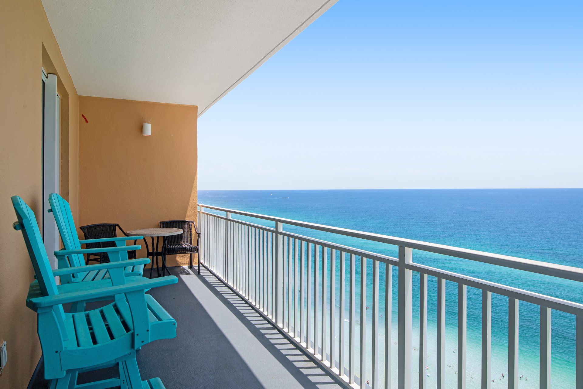 Splash Resort 2002W 23