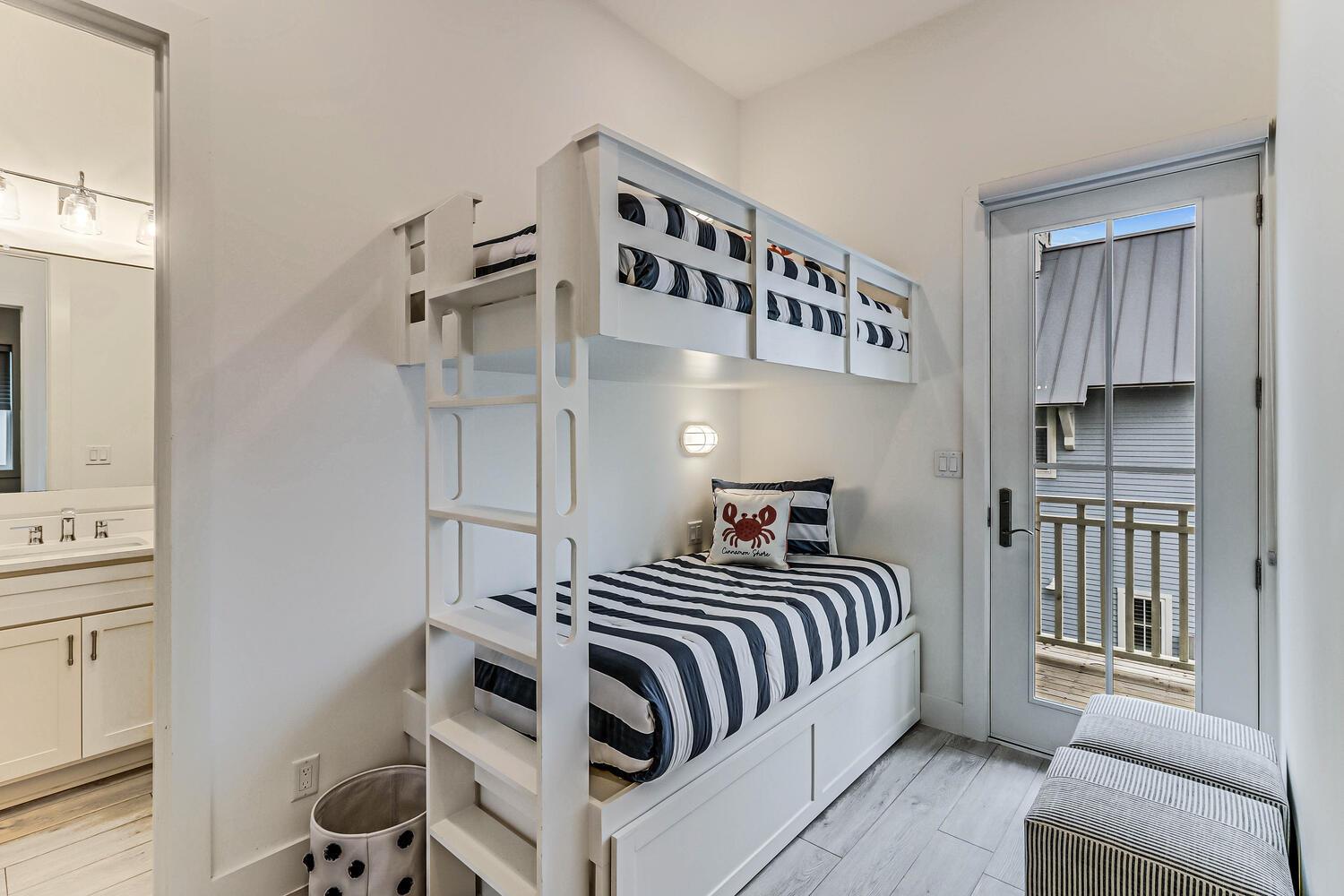 Bunk Room, 2nd Floor