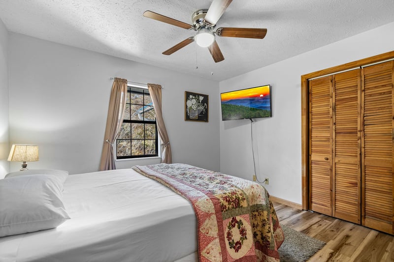 paradisesprings21