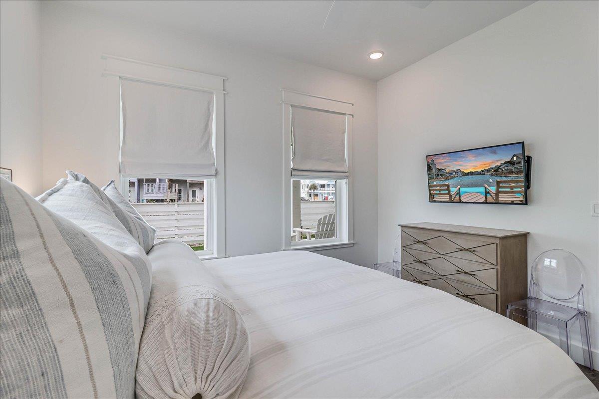 Third King Bedroom, 1st Floor