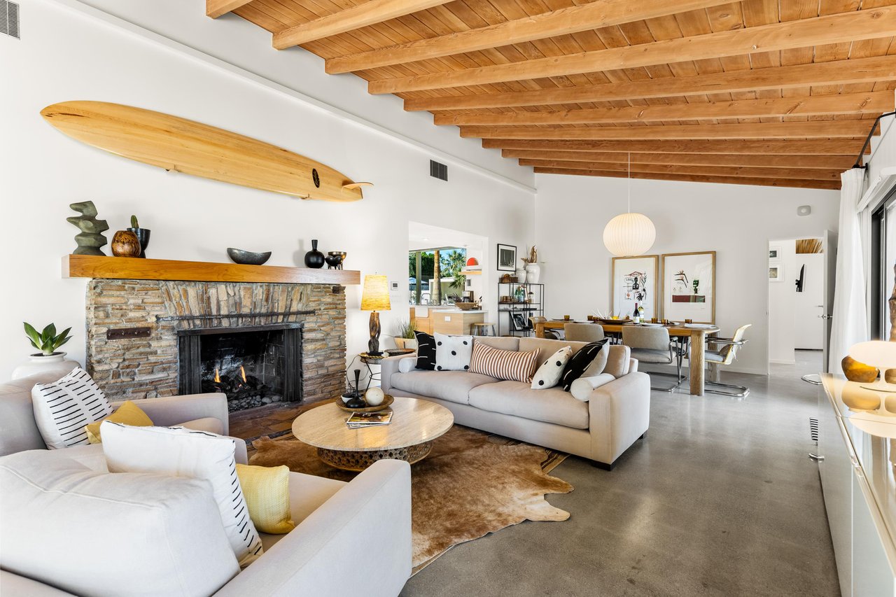 Stunning openconcept living space