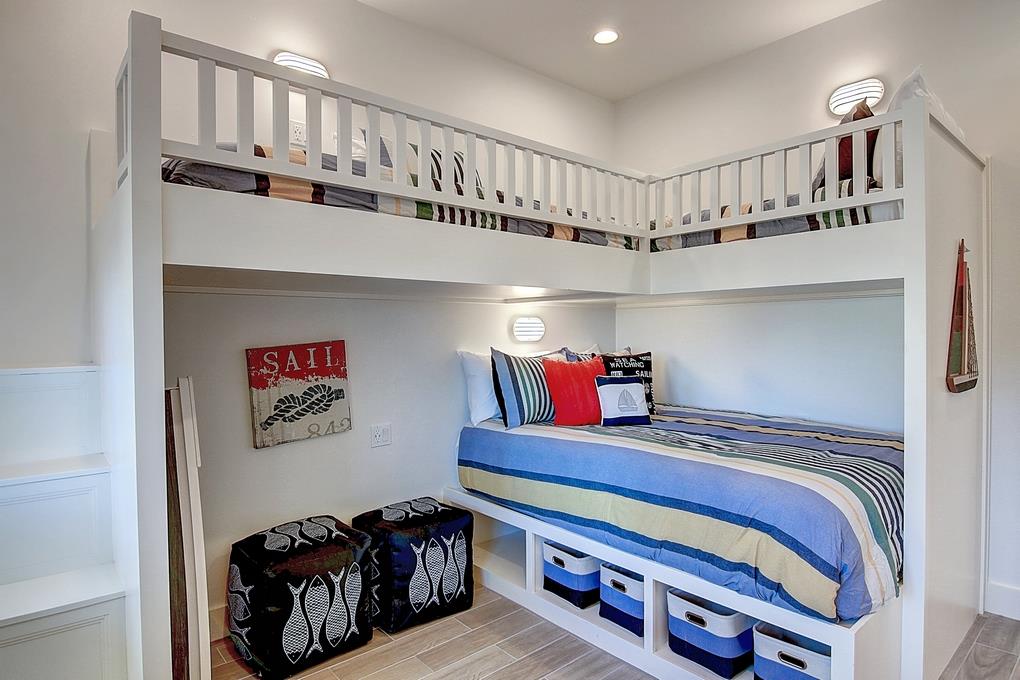 Bunk Room, 1st Floor