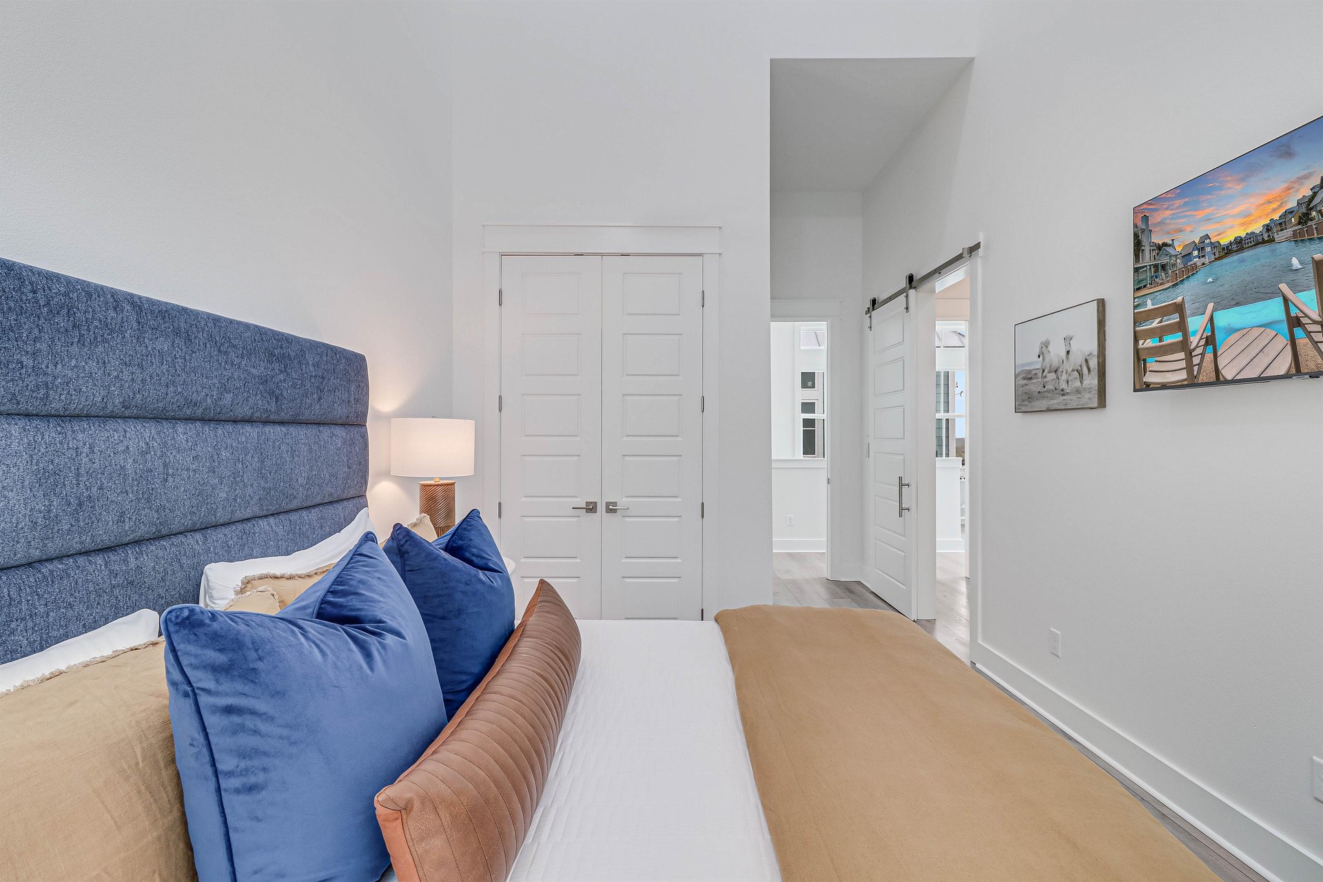 Third King Bedroom, 2nd Floor