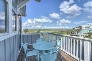 3rd Floor Lakeside Balcony