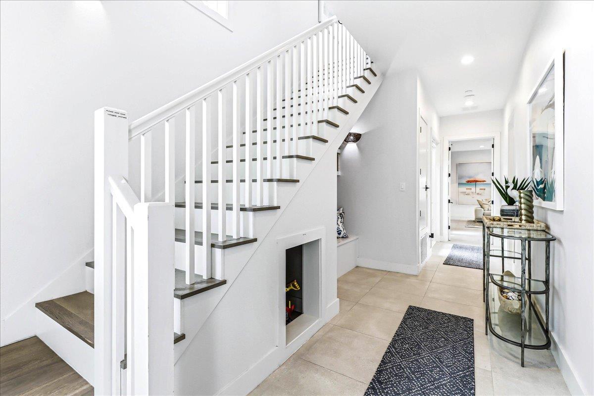 Entry Hallway, 1st Floor