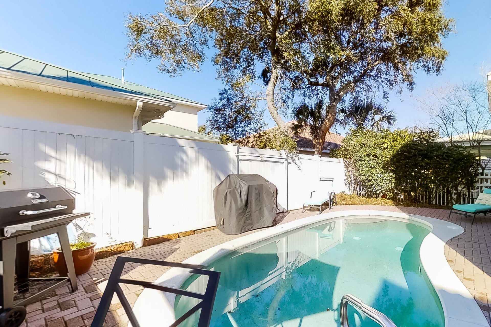 Terra Cotta Happy Ours 28