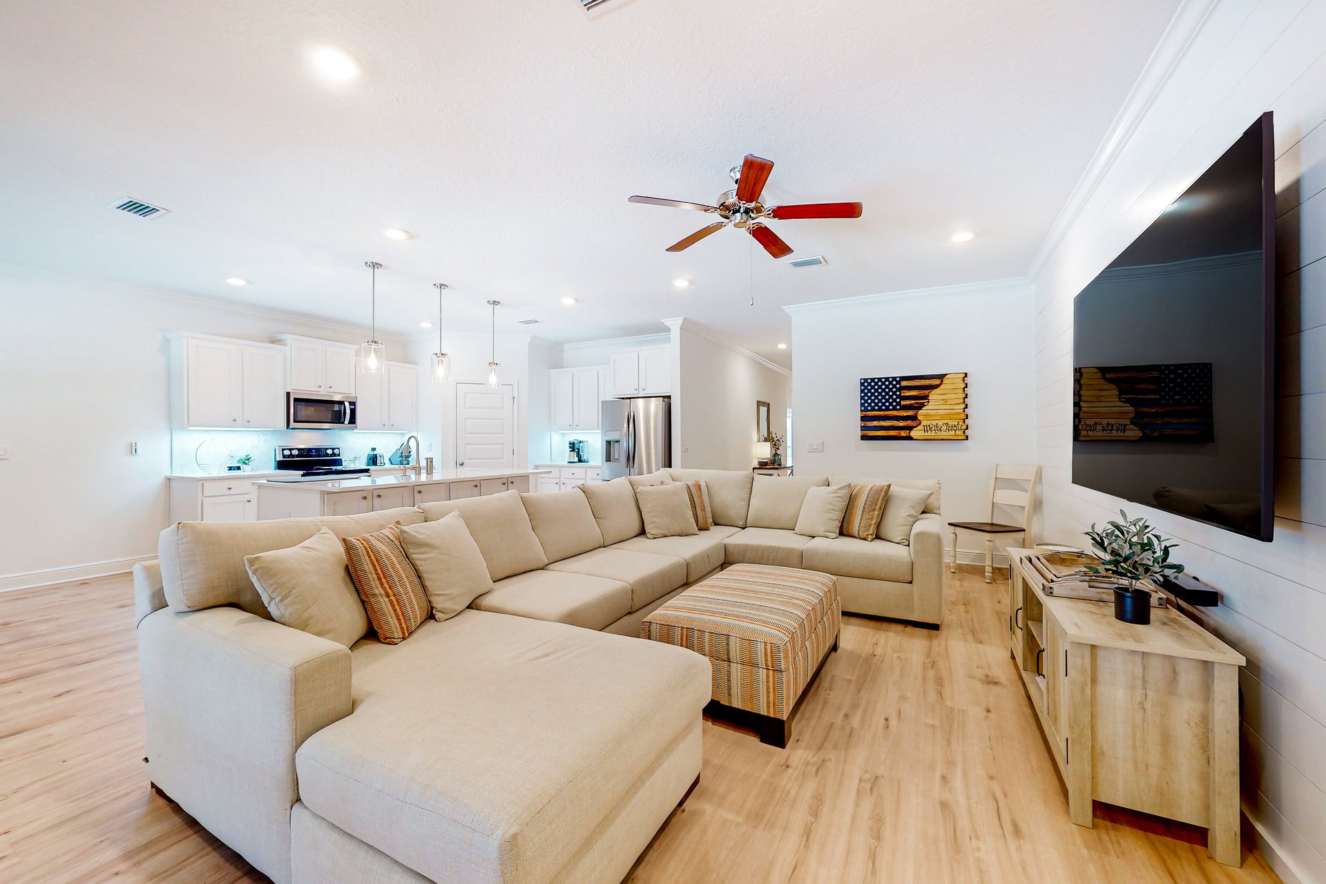 The Beach and Bay Nest 6