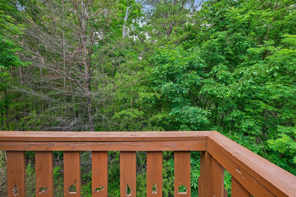 102Balcony