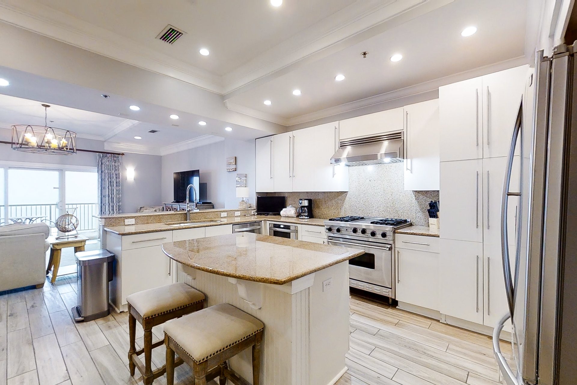 Escapes to the Shores Penthouse 1803 12