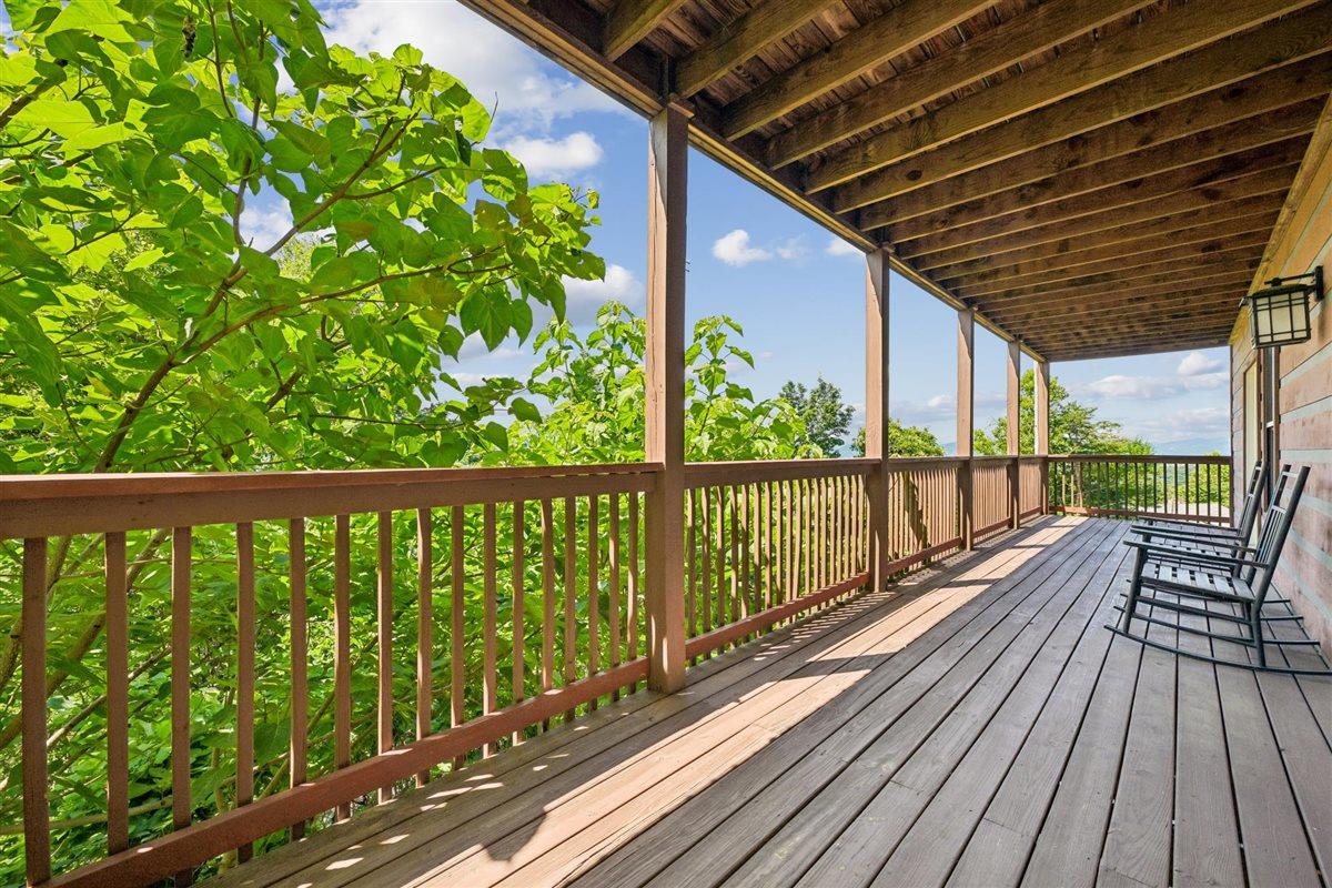 052Deck