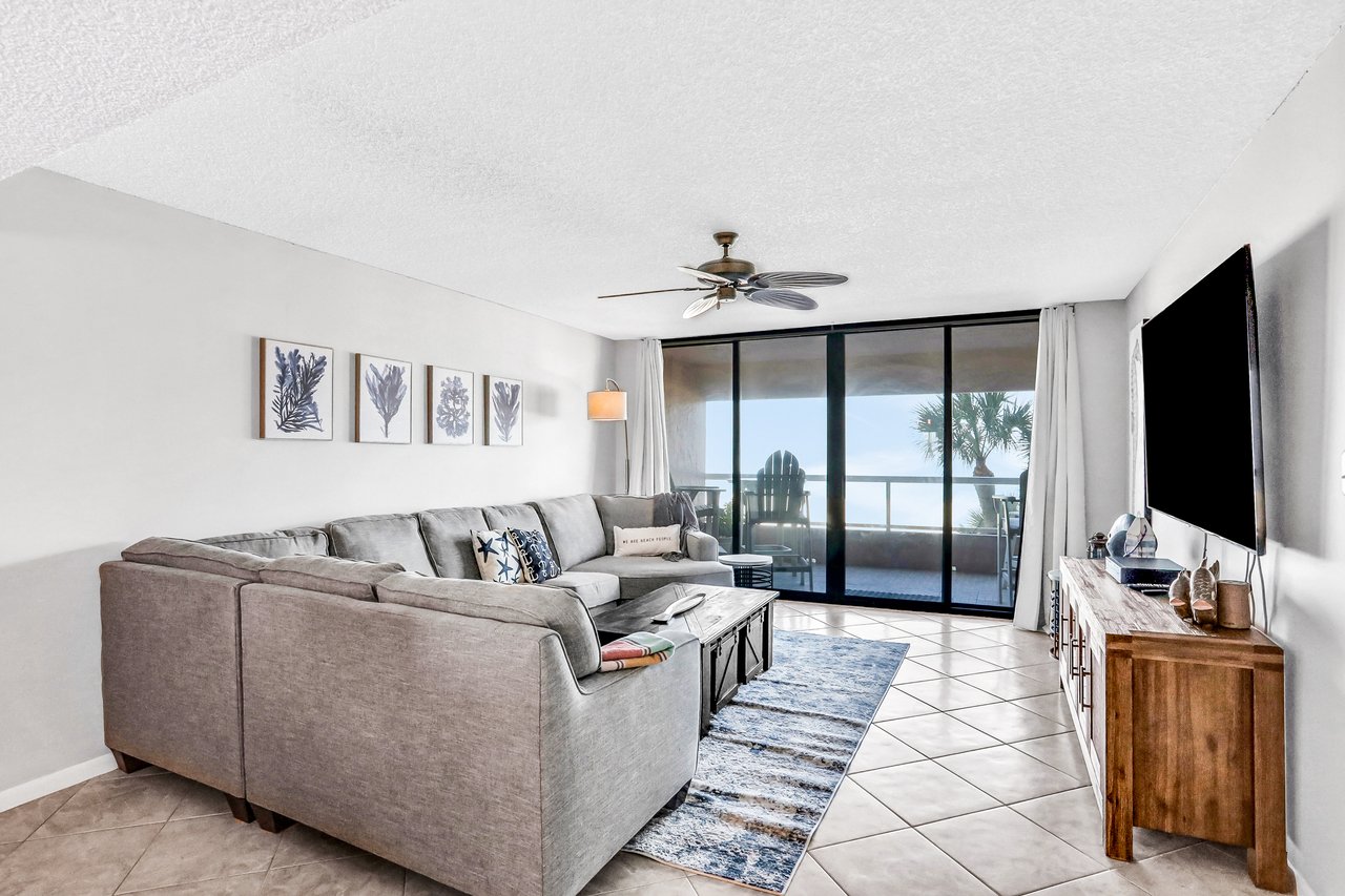 Crescent Beach Club I 3E 1