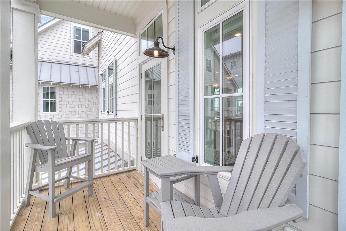 Gilling Balcony in Back, 2nd Floor