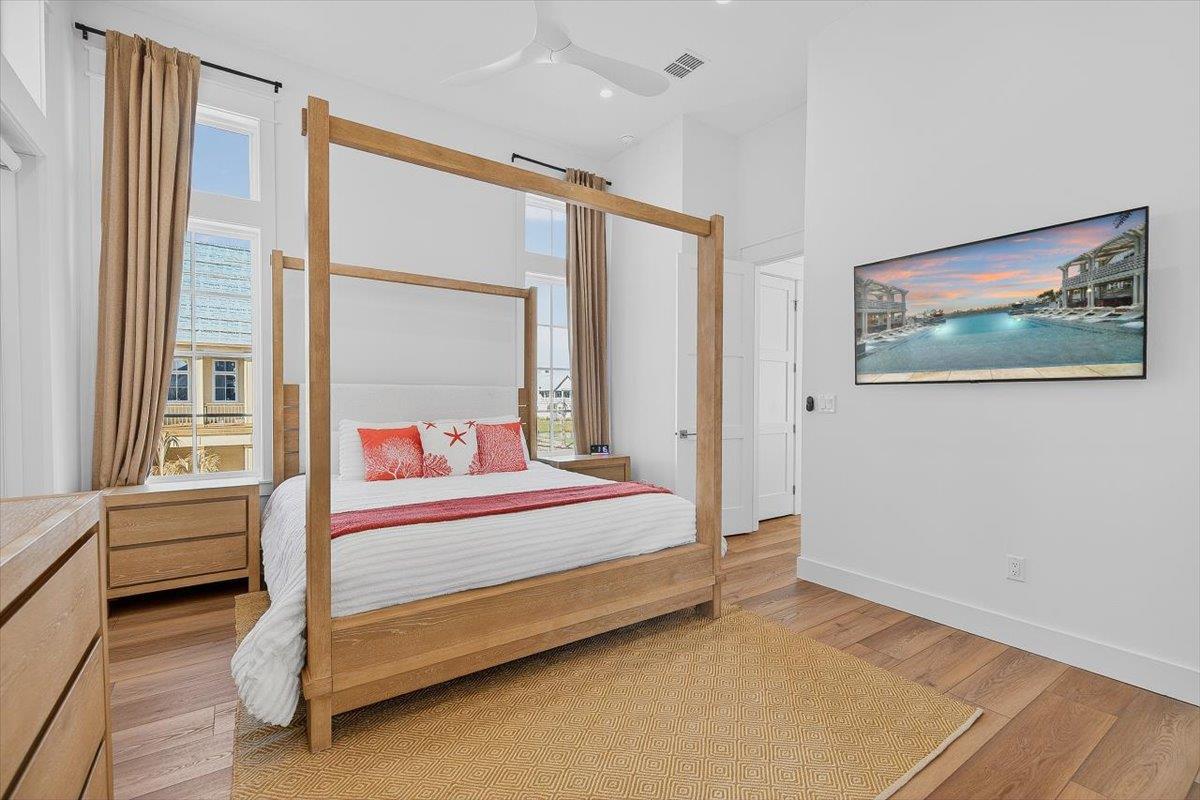 Primary King Bedroom, 2nd Floor