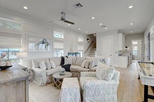 2nd Floor Sitting Area