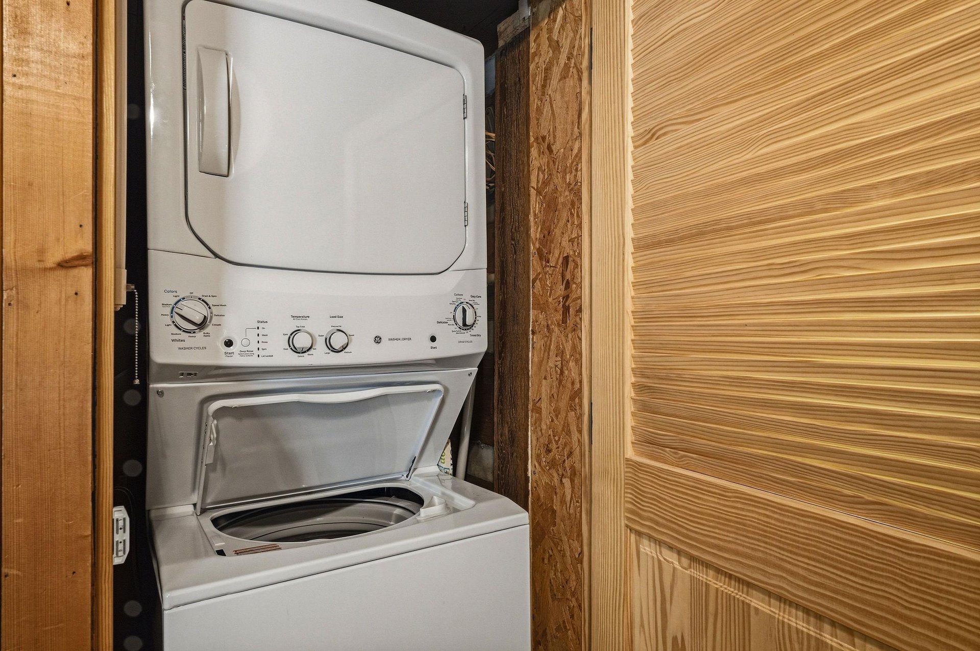 Your own inunit washer and dryer make it easy to keep fresh towels and clothes ready throughout your stay.