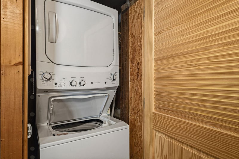 Your own inunit washer and dryer make it easy to keep fresh towels and clothes ready throughout your stay.