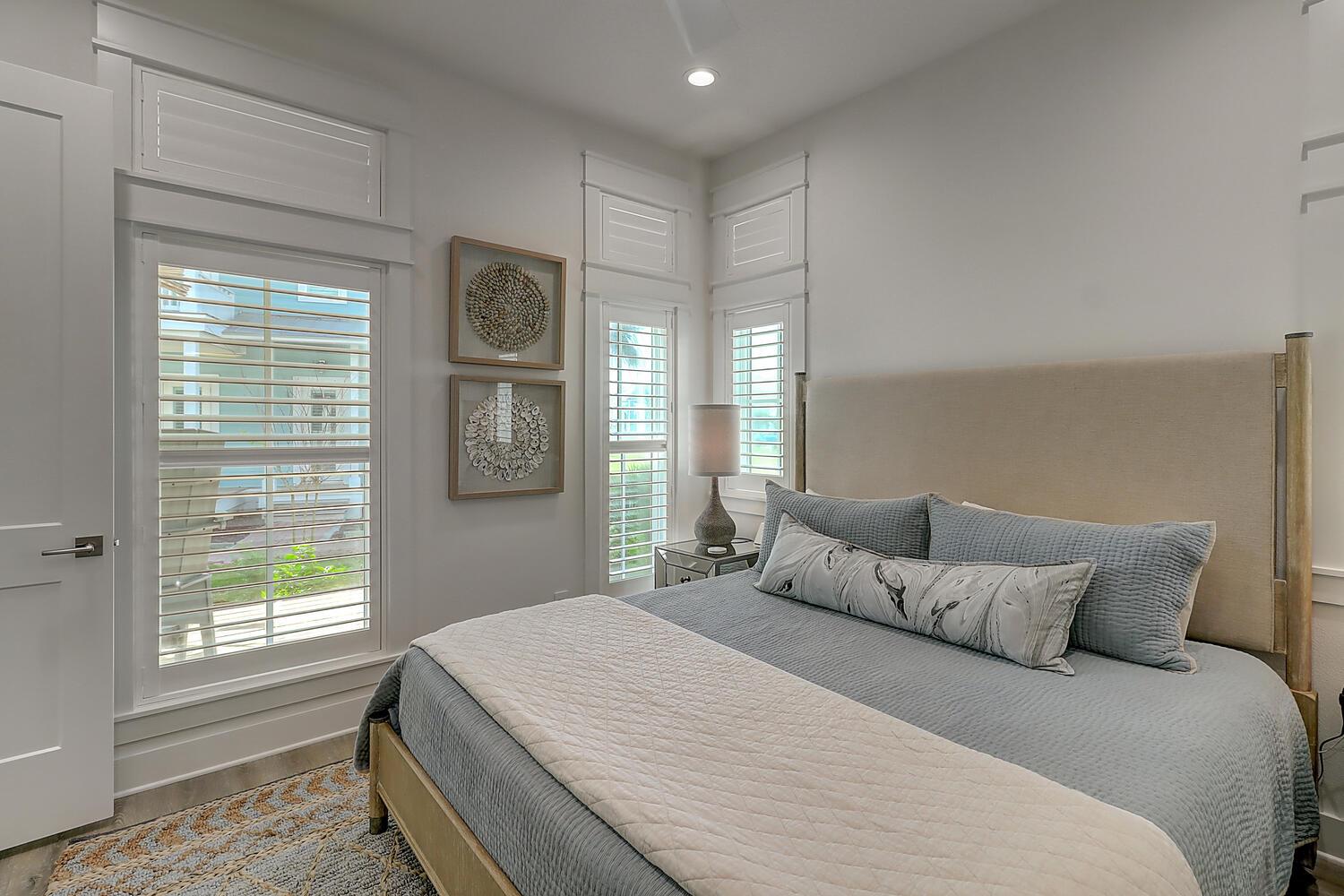 1st Floor King Suite