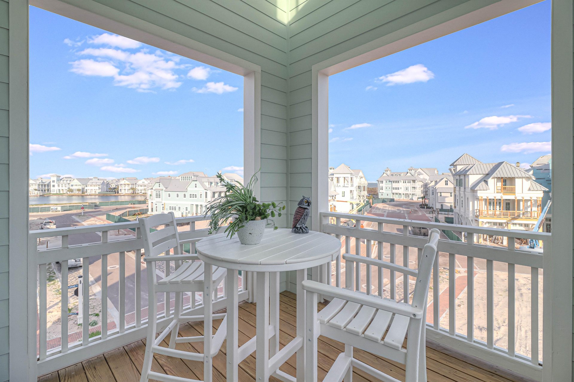 Private Queen Balcony, 3rd Floor