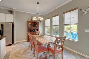 1st Floor Dining Area