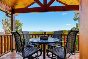 Step out onto your private deck and soak in sweeping mountain views under open skies. Perfect for morning coffee or evening relaxation with nature as your backdrop.