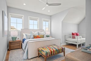 King and Twin Bedroom, 3rd Floor