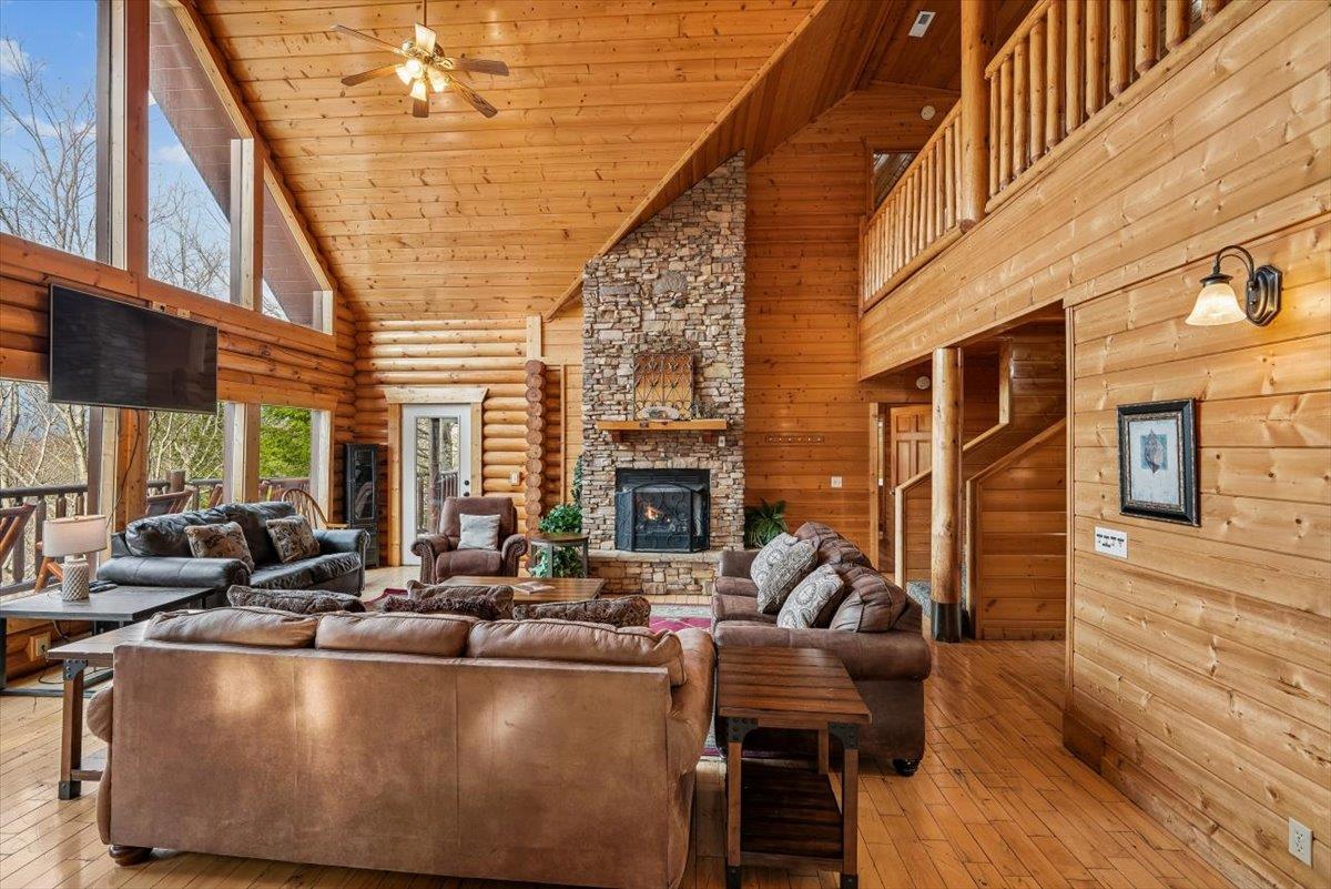 30Living Room