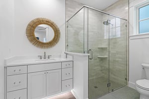 Blue King Suite Bathroom, 1st Floor