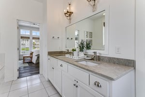 Primary King Suite Bathroom, 1st Floor