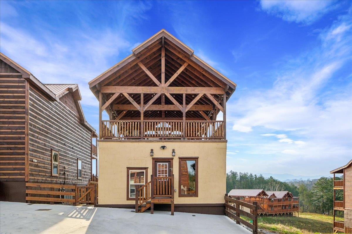 006Pool House