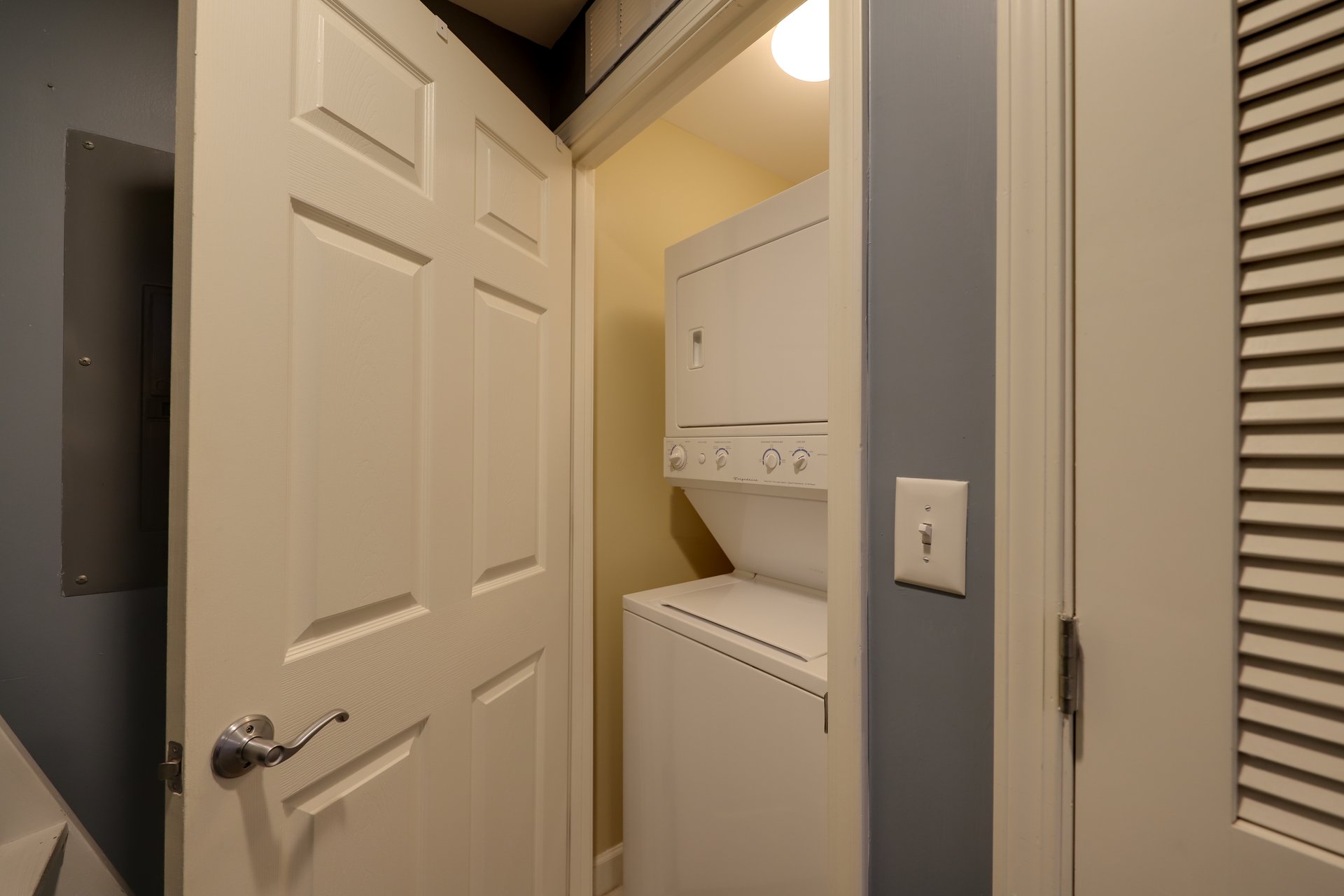 Splash Resort 907W 21