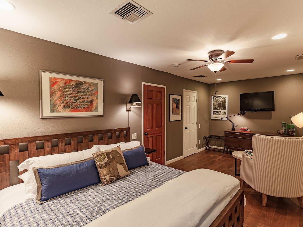 Upscale bedroom