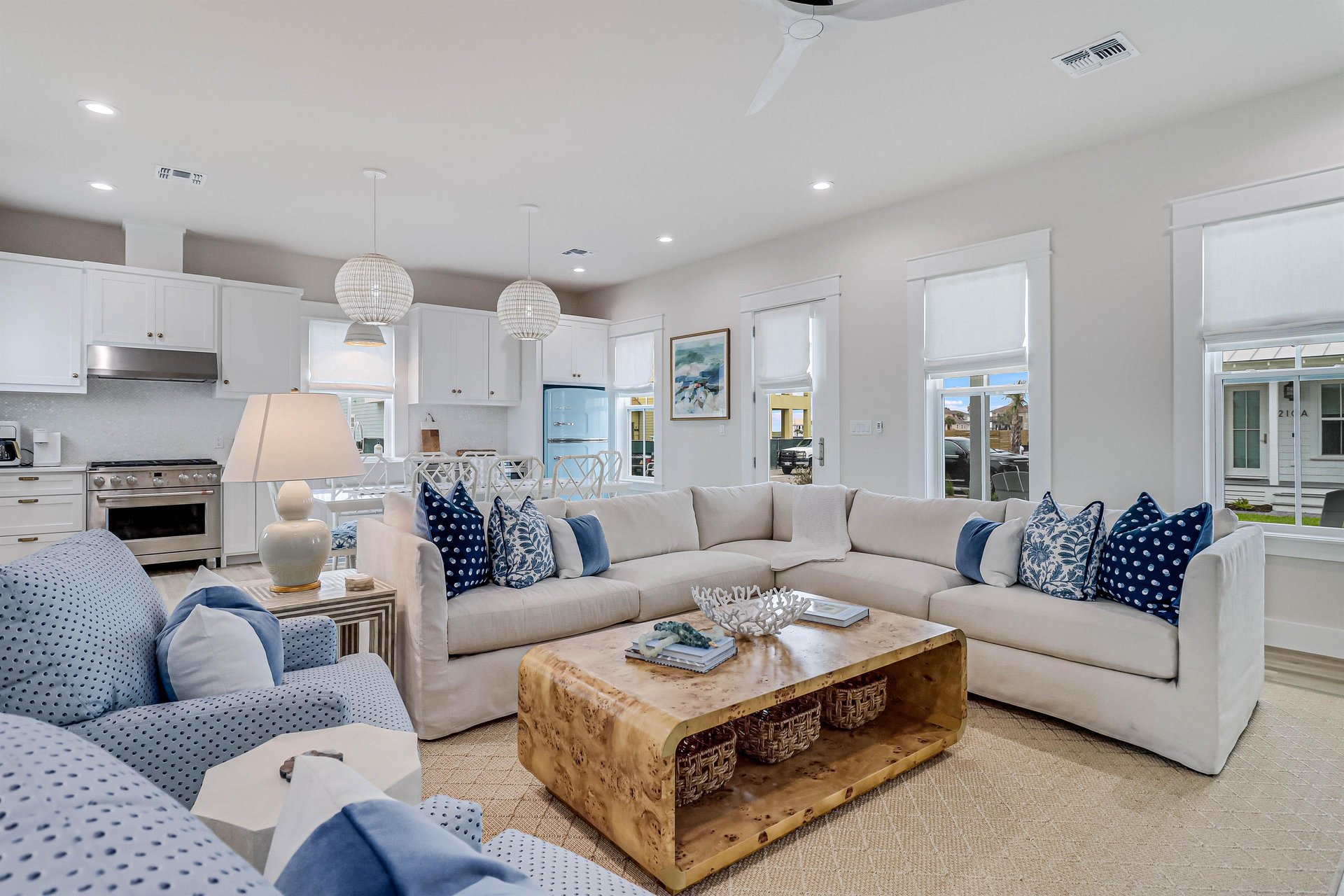 Living Area, 1st Floor